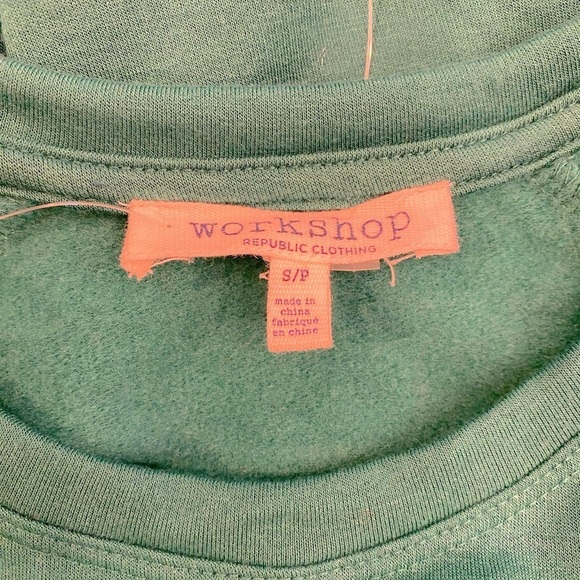 Workshop Republic Sequin Owl Christmas Holiday Sweatshirt NWOT Size S - Picture 6 of 6